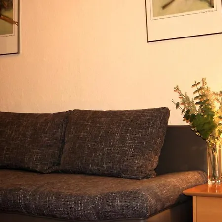 Hotel-pension Ariane Am Kurfurstendamm Gasthof Berlin